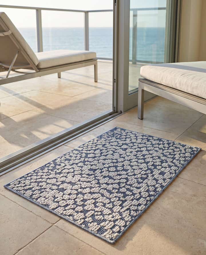 2' x 3' 1 Easy-Clean Safari Indoor / Outdoor Rug