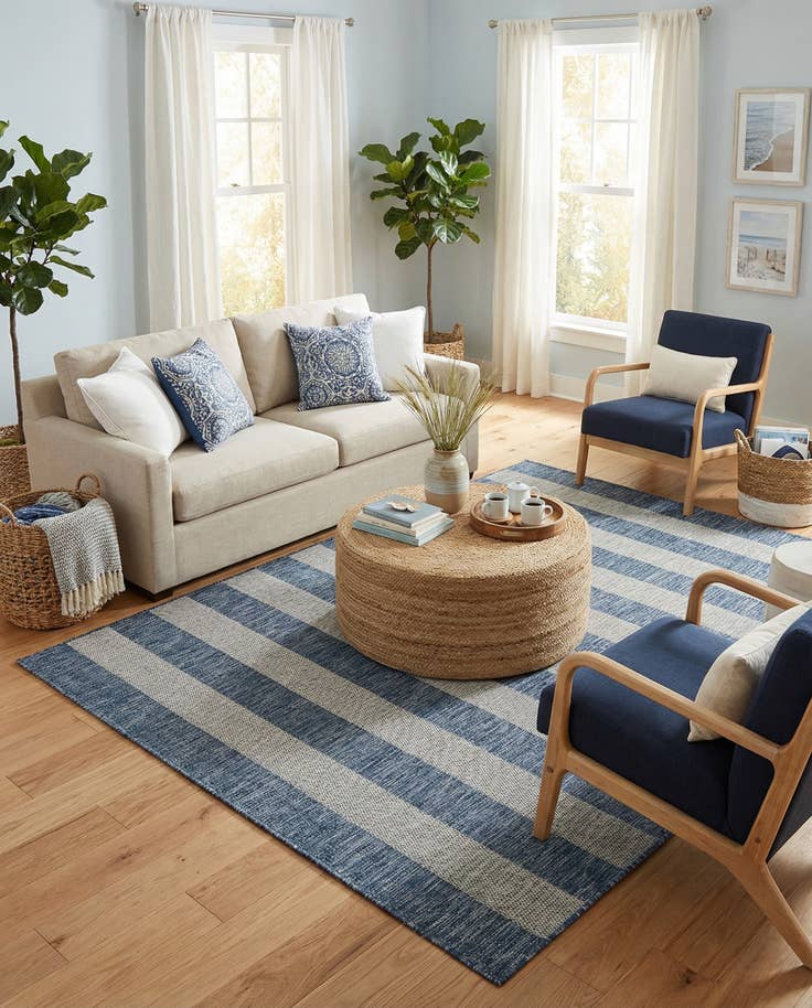 Detail image of 5' 3 x 7' Easy-Clean Striped Indoor / Outdoor Rug