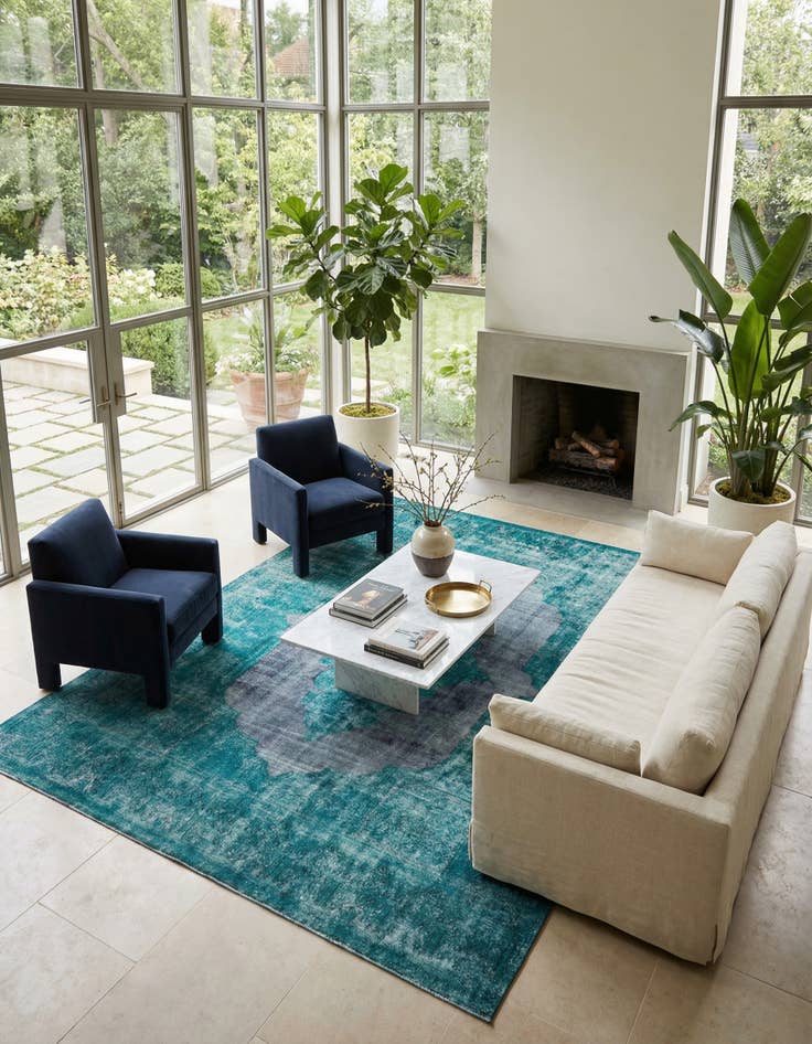 Detail image of 9' 7 x 13' 4 Vintage Royal Wool Rug