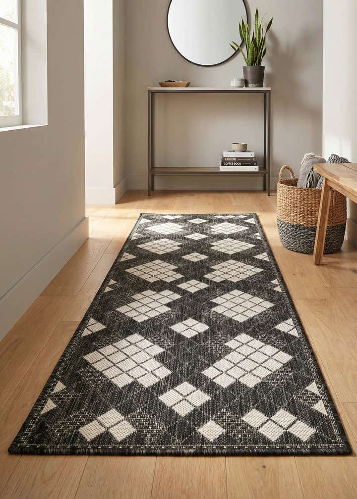 2' x 6' Easy-Clean Modern Indoor / Outdoor Runner Rug