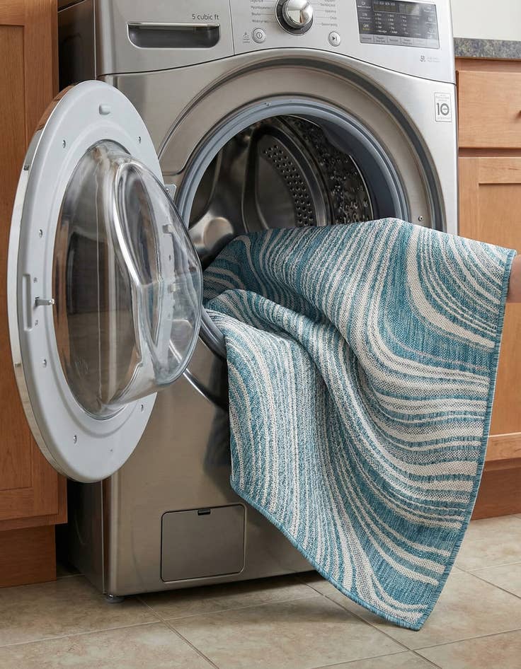 Detail image of 4' x 6'  Washable Modern Indoor / Outdoor Rug