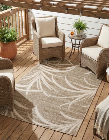 Beige Easy-Clean Botanical Indoor / Outdoor Rug