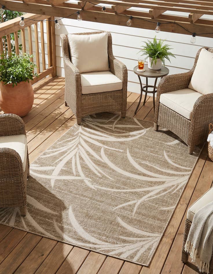 Detail image of 4' x 6' Easy-Clean Botanical Indoor / Outdoor Rug