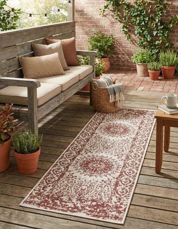 2' x 6' Easy-Clean Traditional Indoor / Outdoor Runner Rug