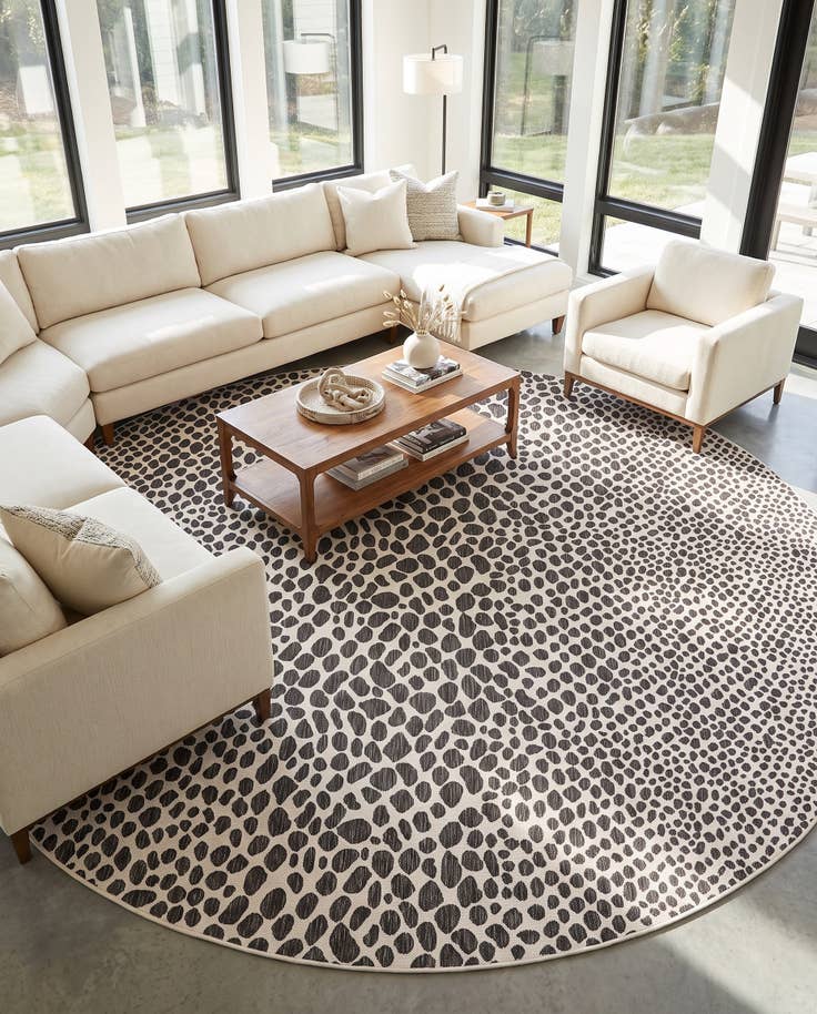 Detail image of 13' x 13' Easy-Clean Jill Zarin Cape Town Indoor / Outdoor Round Rug