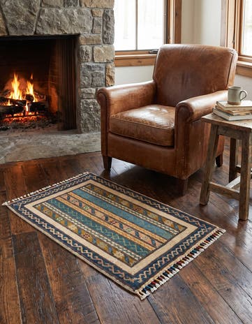 2' x 2' 10 Hand Knotted Kazak Rug