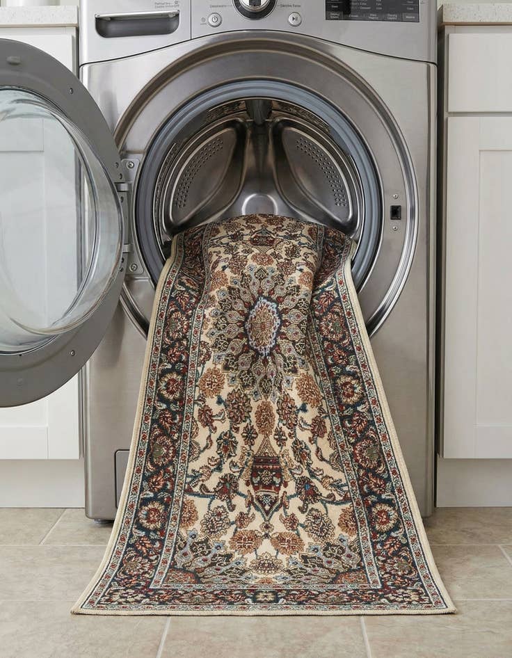 Detail image of 2' 7 x 10'  Washable Traditional Indoor / Outdoor Runner Rug