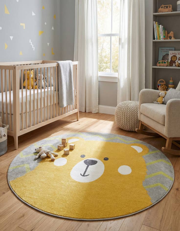 Detail image of  7' 10 x 7' 10 Bear Whimsy Kids Round Rug