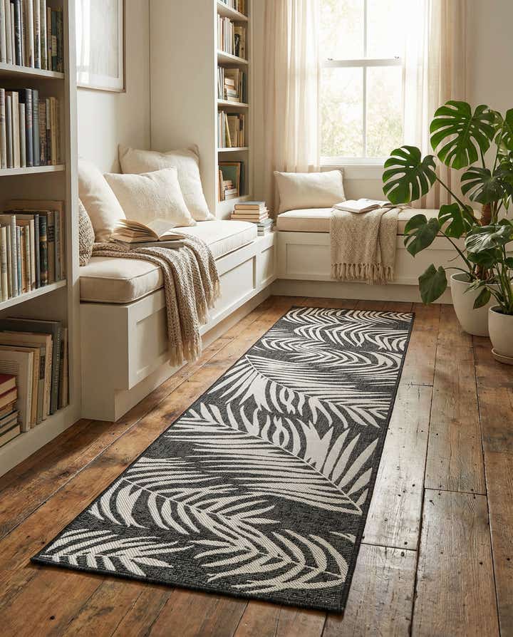 2' 7 x 10' Easy-Clean Botanical Indoor / Outdoor Runner Rug