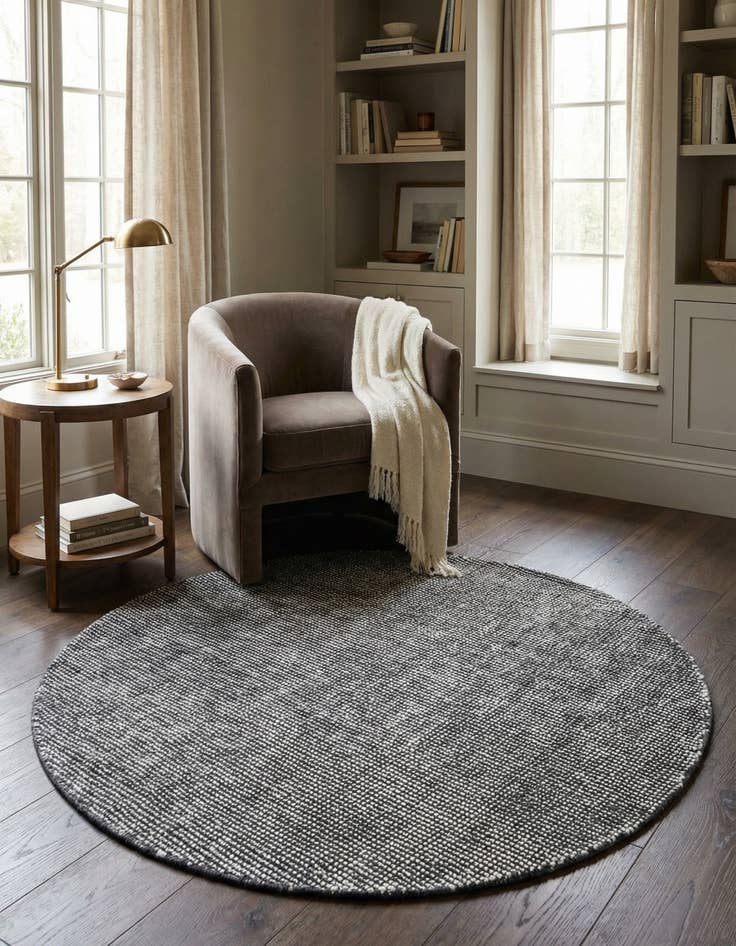 Detail image of 5' 3 x 5' 3  Hand Woven Jill Zarin English Manor Farmhouse Wool Round Rug