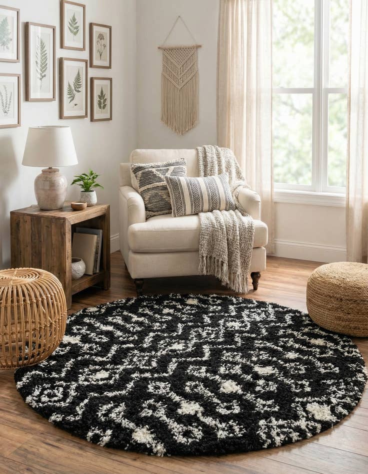 Detail image of 5' 3 x 5' 3 Moroccan Trellis Shag Round Rug