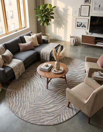 Gray and Ivory Finsbury Oval Rug