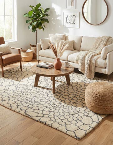 5' 9 x 8' 1 Hand Knotted Moroccan Wool Rug