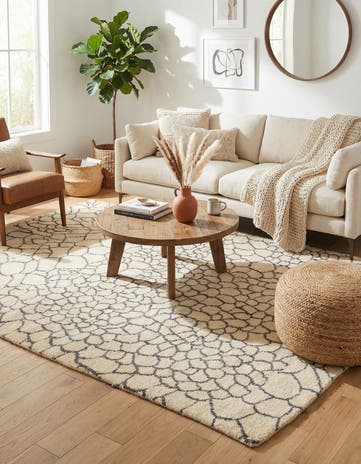 5' 9 x 8' 1 Hand Knotted Moroccan Wool Rug