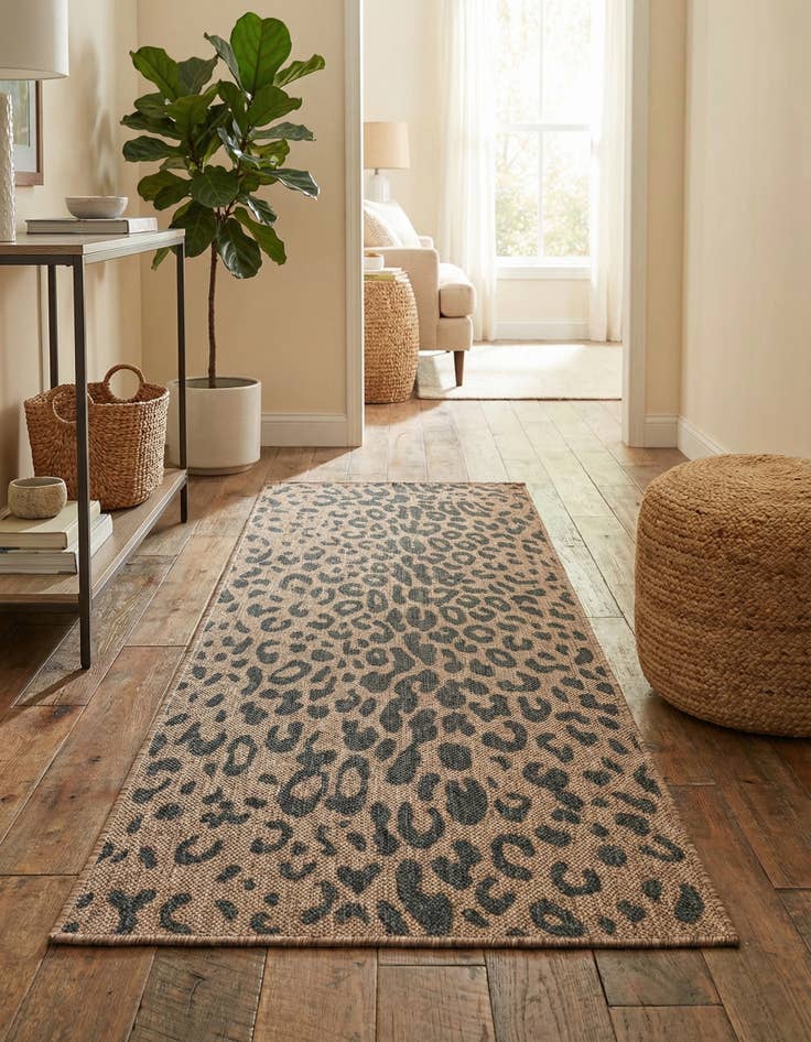 Detail image of 2' x 6' Easy-Clean Safari Indoor / Outdoor Runner Rug