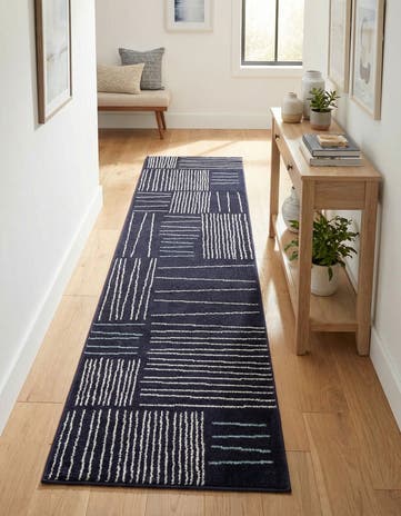 2' 7 x 10' Hanahan Runner Rug