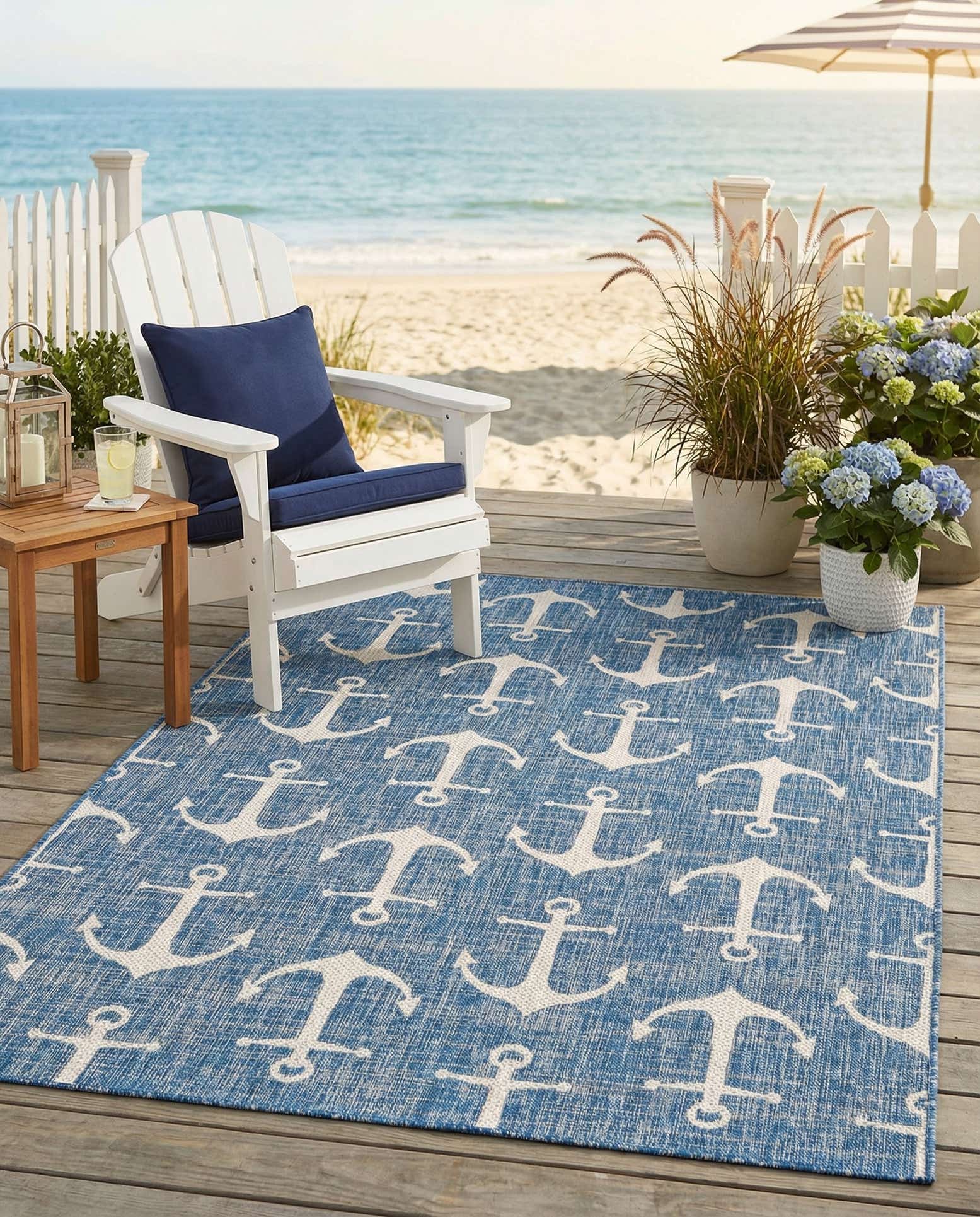 5' 3 x 8' Easy-Clean Coastal Indoor / Outdoor Rug