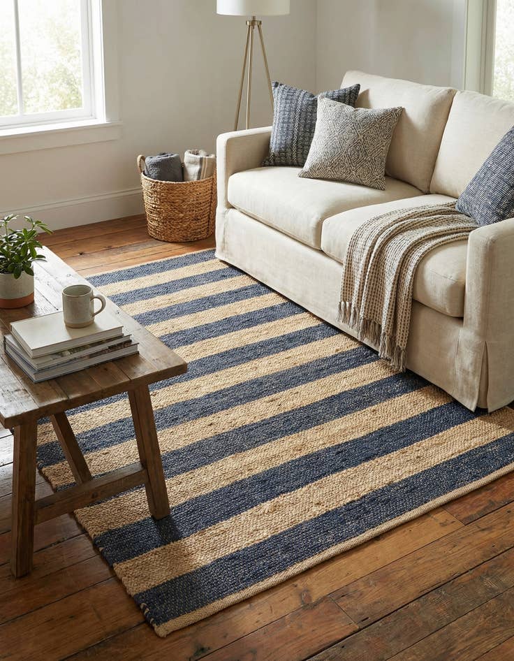 Detail image of  4' 1 x 6' 1  Hand Braided Jute Rug