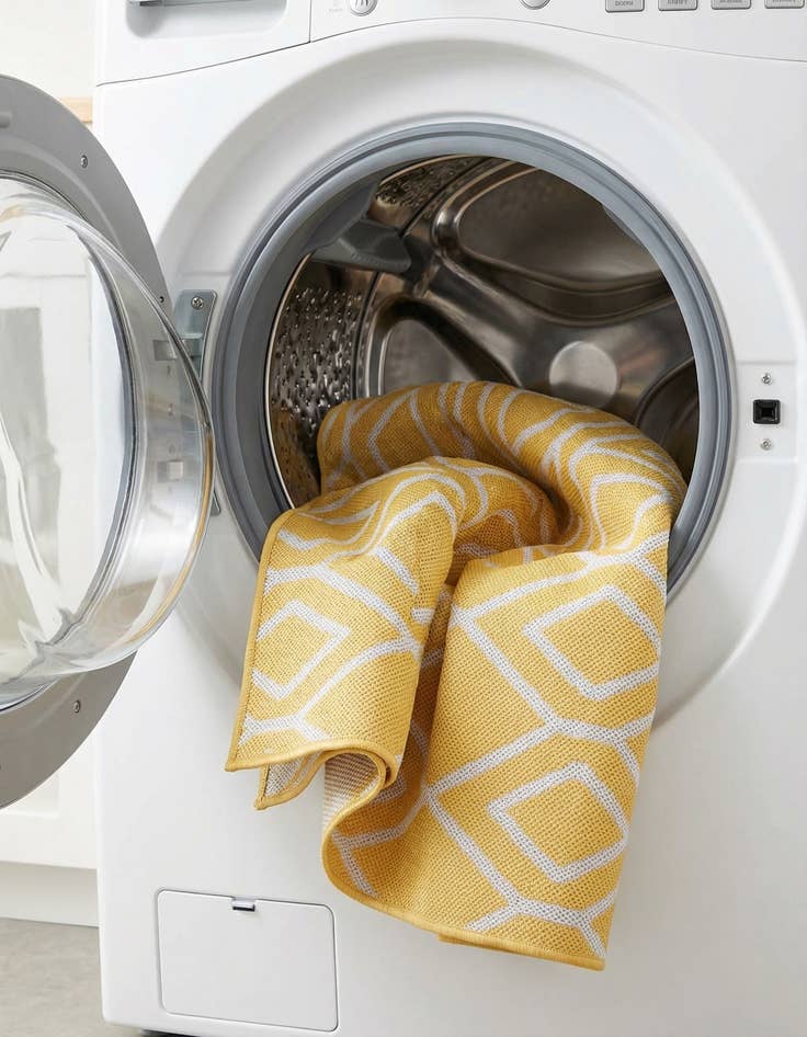 Detail image of 1' 4 x 1' 4  Washable Jill Zarin Turks and Caicos Indoor / Outdoor Sample Rug