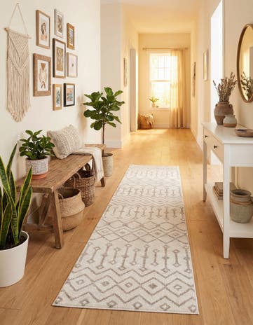 2' 7 x 13' Bohemian Trellis Runner Rug