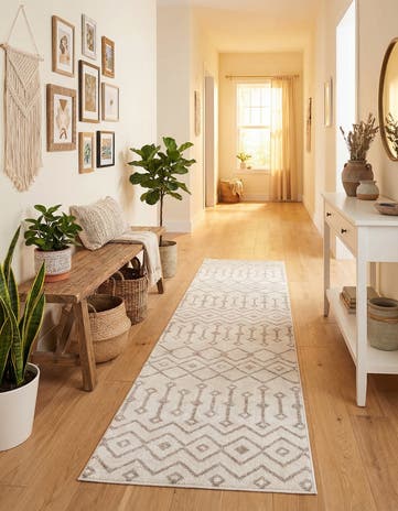 2' 7 x 13' Bohemian Trellis Runner Rug
