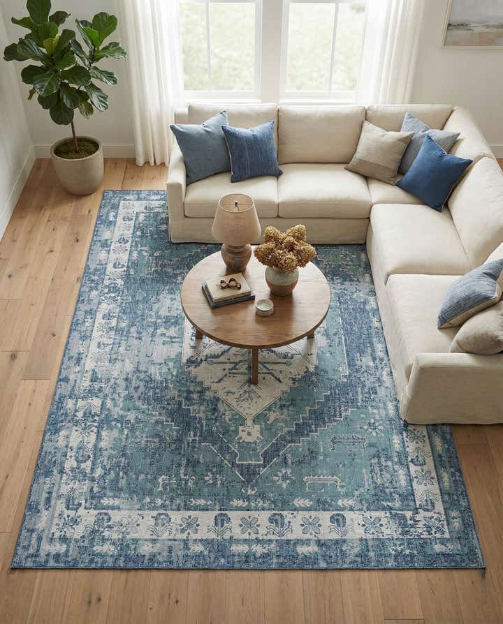 10' x 13' Easy-Clean Traditional Indoor / Outdoor Rug