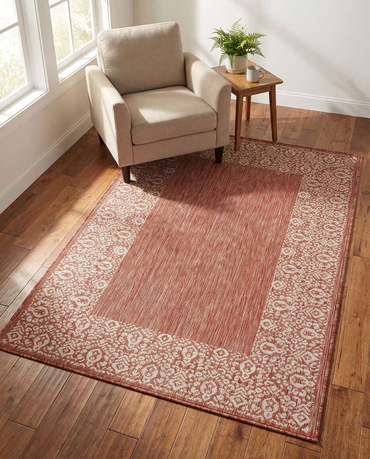 4' x 6' Easy-Clean Border Indoor / Outdoor Rug