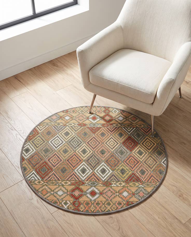 Detail image of 3' 3 x 3' 3 Easy-Clean Baja Indoor / Outdoor Round Rug