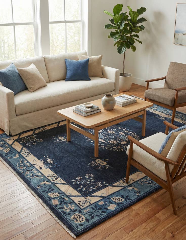 Detail image of 6' 1 x 9' Boutique Rug