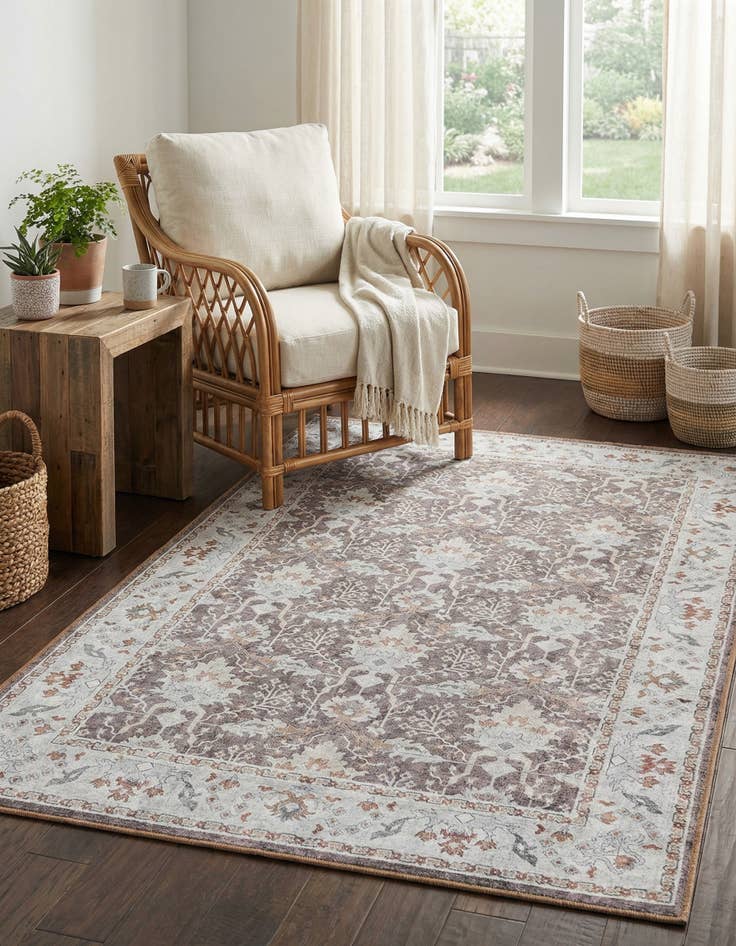 Detail image of 4' 1 x 6' 1 Washable Timeless Rug