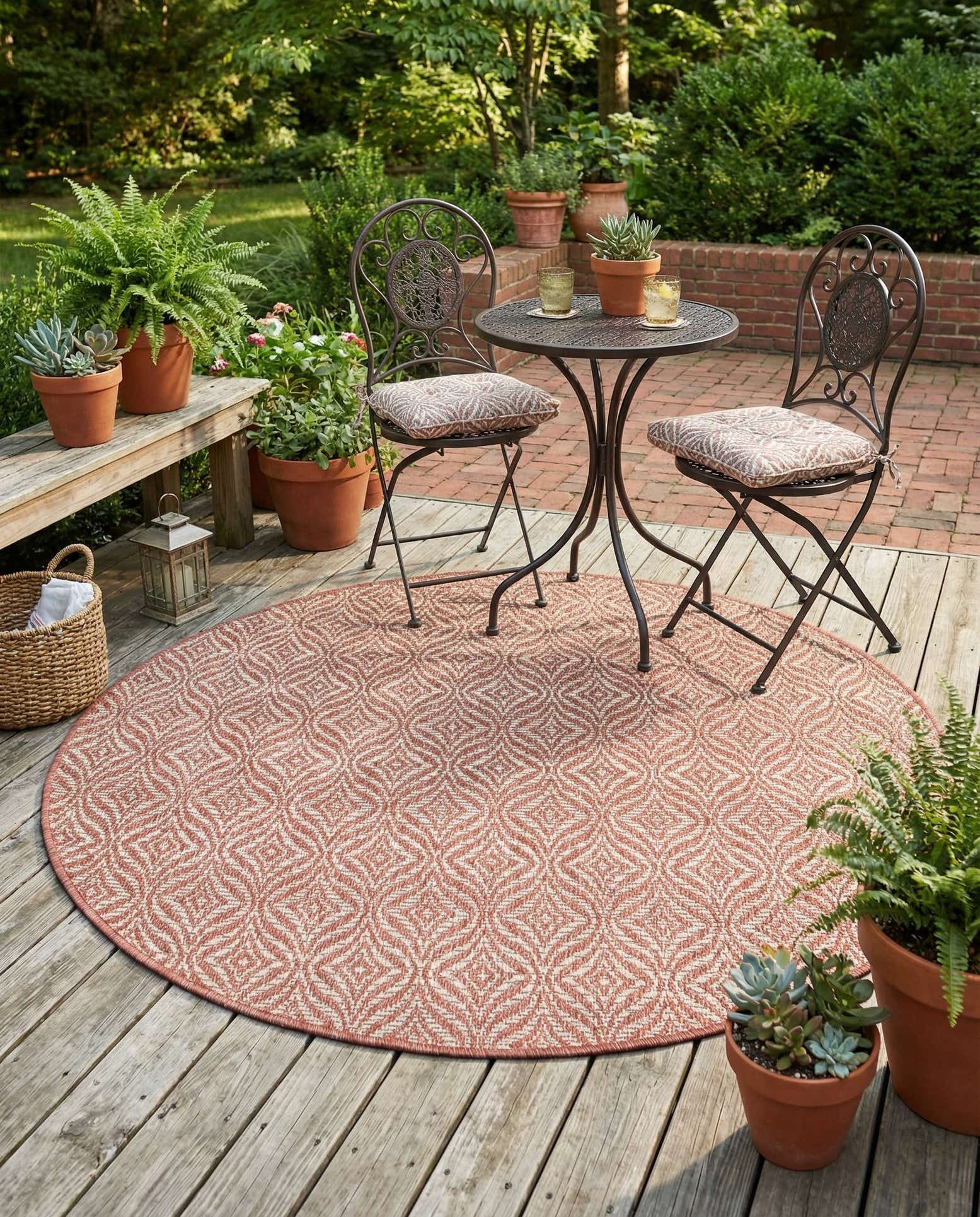4' x 4' Easy-Clean Trellis Indoor / Outdoor Round Rug