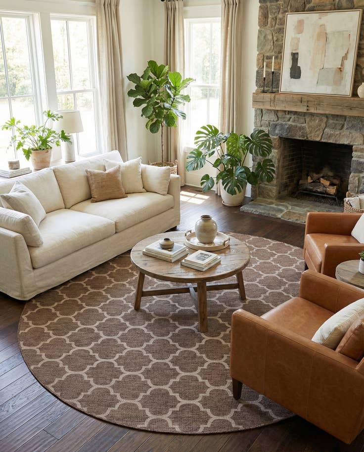 Detail image of 13' x 13' Easy-Clean Trellis Indoor / Outdoor Round Rug
