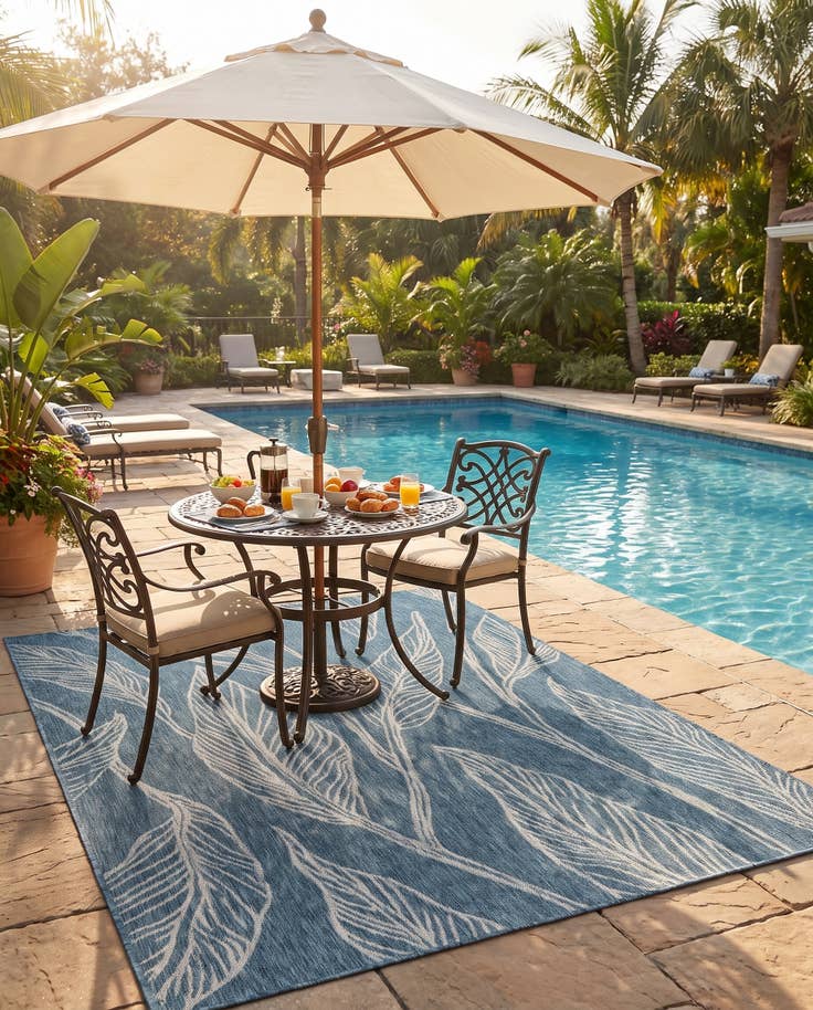 Detail image of 6' x 9' Easy-Clean Botanical Indoor / Outdoor Rug