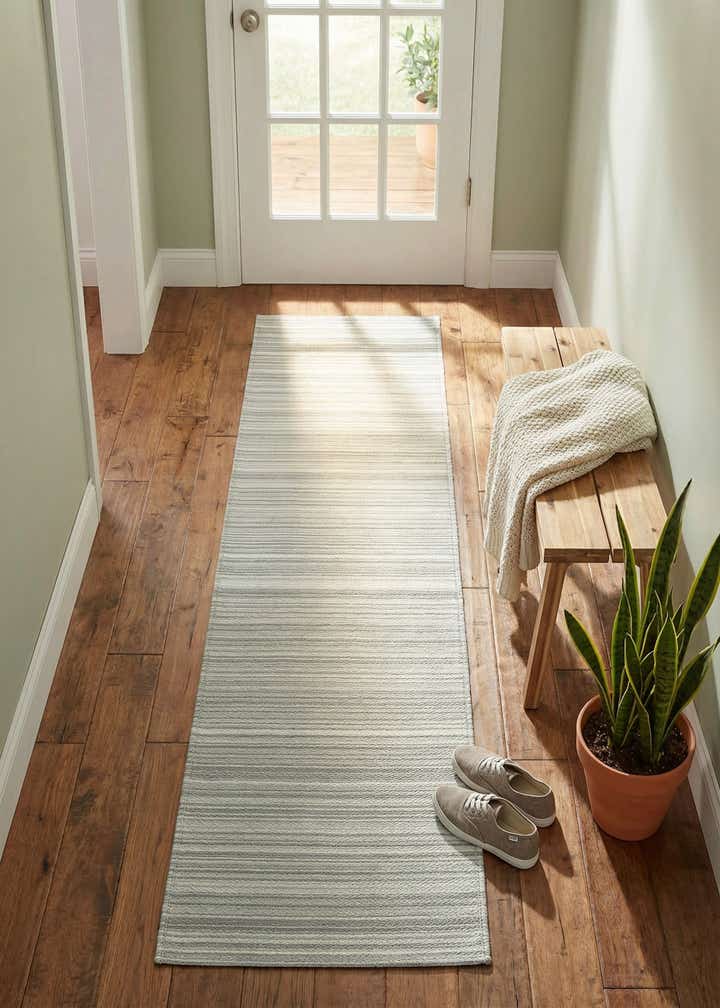 2' x 6' Easy-Clean Vista Breeze Indoor / Outdoor Runner Rug