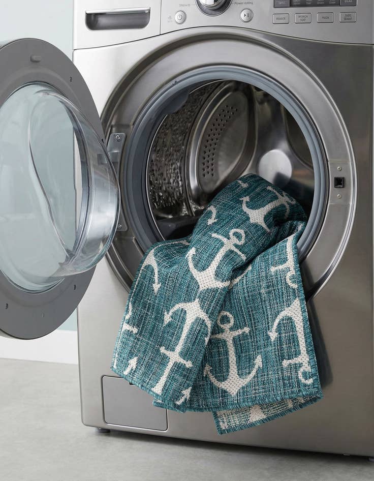 Detail image of 2' x 8'  Washable Coastal Indoor / Outdoor Runner Rug