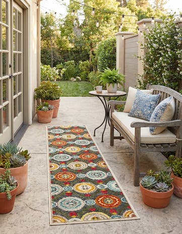2' x 8' Easy-Clean Casablanca Indoor / Outdoor Runner Rug