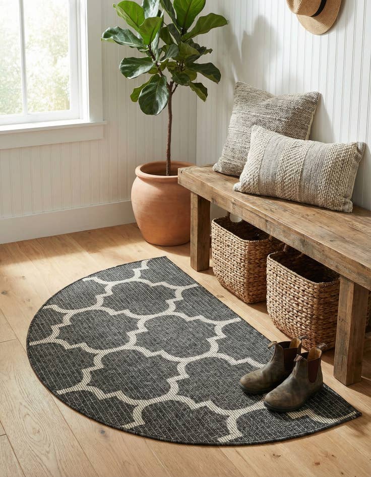 Detail image of 2' 7 x 4' Easy-Clean Trellis Indoor / Outdoor Hearth Rug