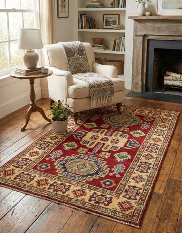 2' 8 x 4' 6 Hand Knotted Kazak Rug