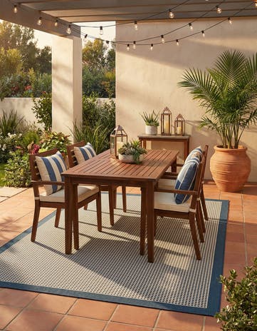 6' x 9' Easy-Clean Border Indoor / Outdoor Rug