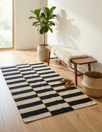 2' 8 x 3' 10 Hand Woven Kilim Modern Wool Rug