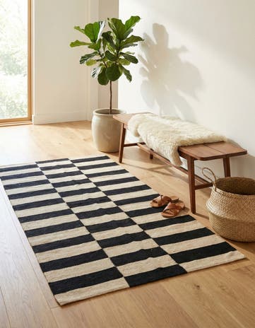 2' 8 x 3' 10 Hand Woven Kilim Modern Wool Rug