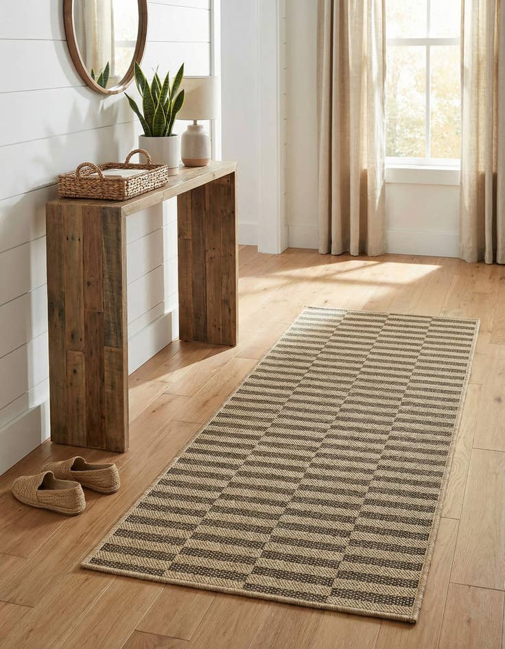 Detail image of 2' x 5' 3 Dunes Runner Rug