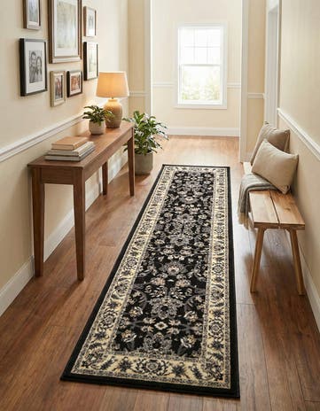 2' 7 x 10' Yasmin Runner Rug