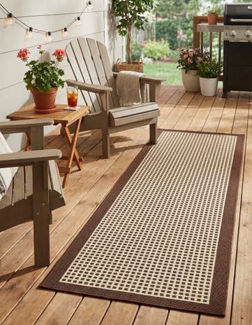 2' x 5' Easy-Clean Border Indoor / Outdoor Runner Rug