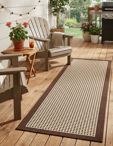 2' x 5' Easy-Clean Border Indoor / Outdoor Runner Rug