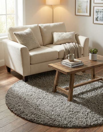 5' 3 x 5' 3 Solid Shag Round Rug
