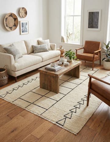 5' 7 x 7' 6 Hand Knotted Moroccan Wool Rug
