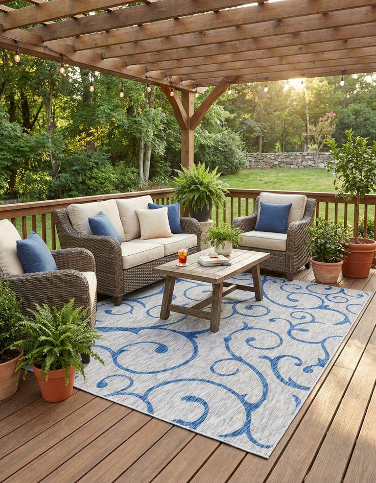 Detail image of 7' x 10'  Washable Botanical Indoor / Outdoor Rug