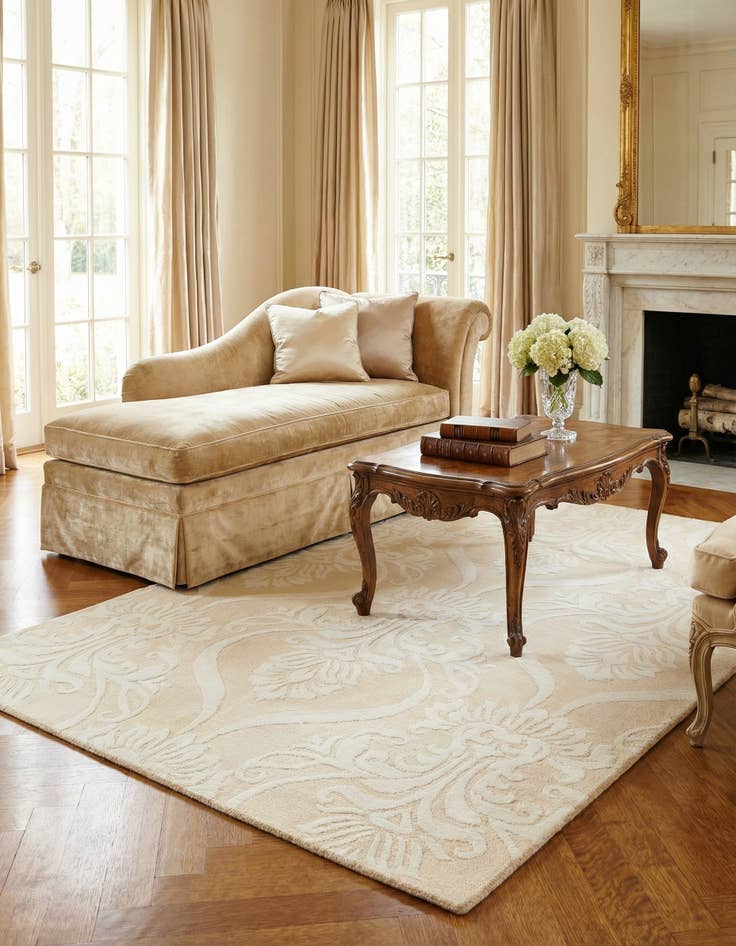 Detail image of 4' 1 x 6' Darya Rug