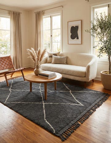 5' x 7' 10 Hand Knotted Moroccan Wool Rug